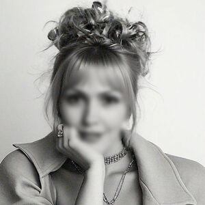 ELIZABETH 4