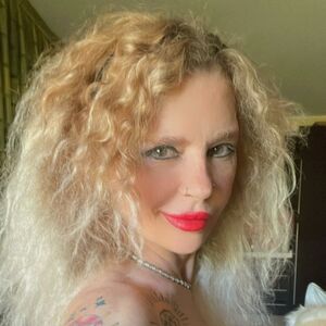 Fanny  1
