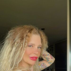Fanny  12