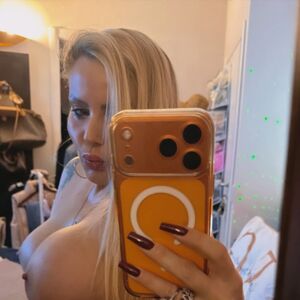 Bella 13