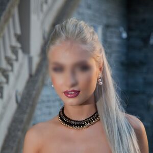 ROSSALYN 8