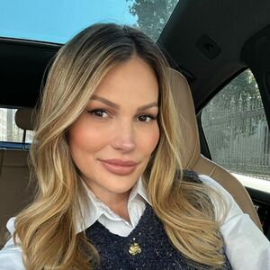 DANIELLA 10