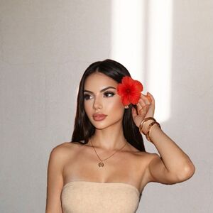 Emilly dias modela 24