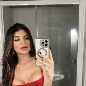 Emilly dias modela 20