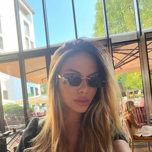 Valentina 38