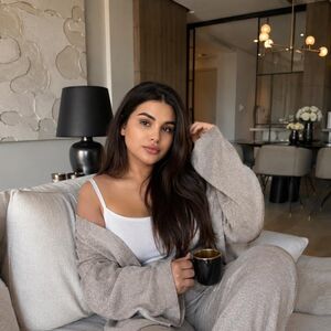 Maria  2