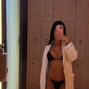 MELANI 18