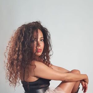 Jennifer 2