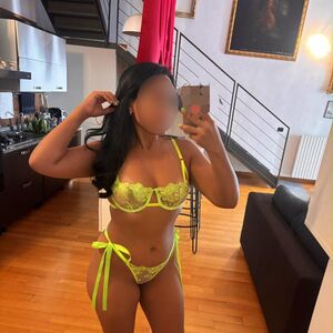 Vivian 17