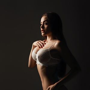 Bia Navarro 9