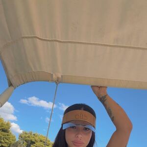MARTINA 9