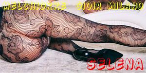 Selena GIRL MILANO